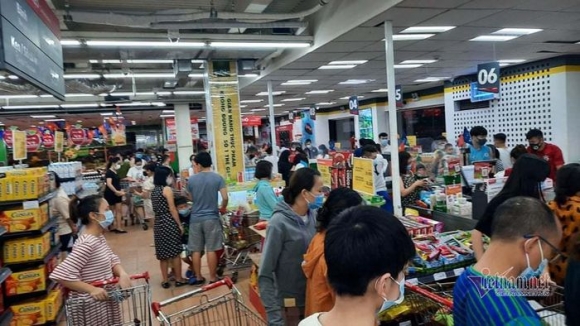 1 Do Xo Di Mua Hang Sieu Thi O Ha Noi Do Tam Ly Dich Covid 19