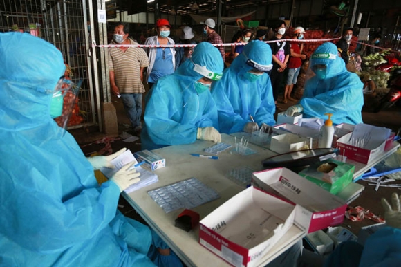 1 Vi Sao So Ca Nhiem Tai Tp Hcm Tang Lien Tuc