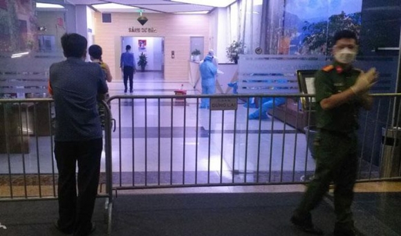 2 Ha Noi Phong Toa 20 Tang Toa Nha Diamond Flower 48 Le Van Luong