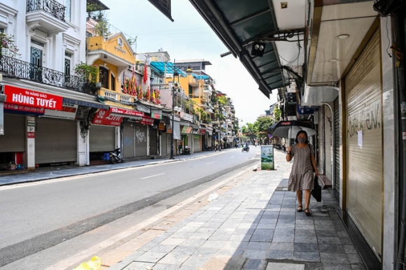 7 Pho Trung Tam Ha Noi Vang Ve Khi Tang Cap Do Chong Dich