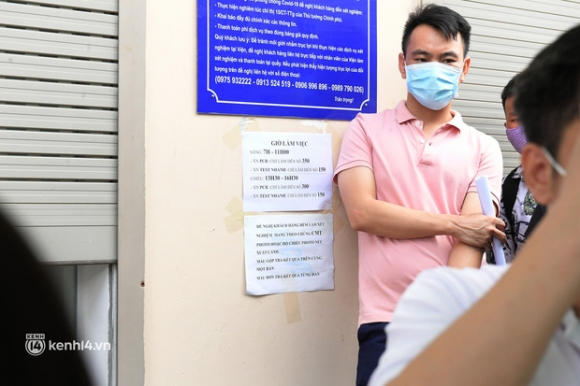 9 Ha Noi Bien Nguoi Chen Lan Nghet Tho Cho Xet Nghiem Test Nhanh Covid 19