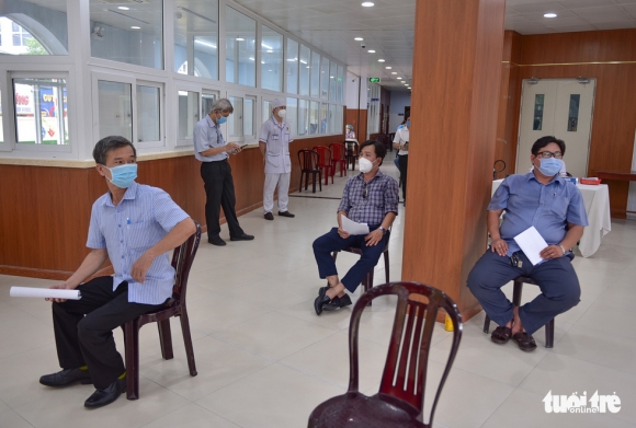 5 Nhieu Nguoi Dan Tphcm Vui Mung Duoc Tiem Vac Xin Covid 19