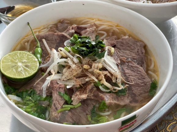 7 Co Giao O Nha Nau Bun Rieu Thit Heo Lam Banh Cuon Lam Tu Banh Trang Kho