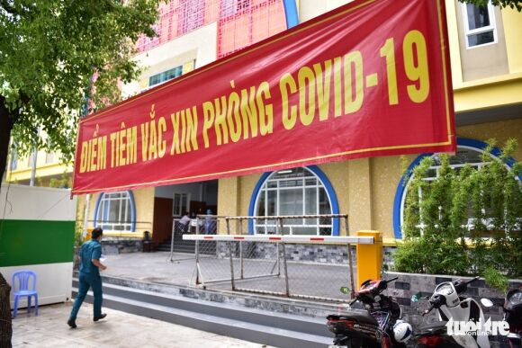 8 Nhieu Nguoi Dan Tphcm Vui Mung Duoc Tiem Vac Xin Covid 19