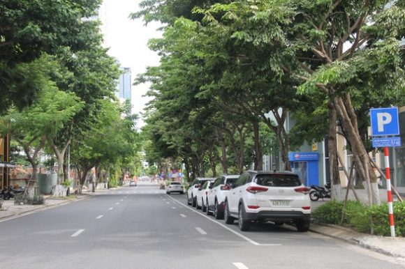 1 Da Nang Lap Chot Kiem Tra Duong Pho Vang Bong Nguoi