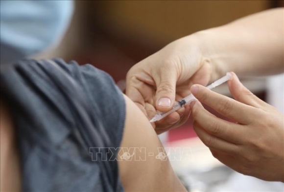 6 Ha Noi Trien Khai Tiem Vaccine Tai Cac Trung Tam Y Te Quan Huyen Thi Xa