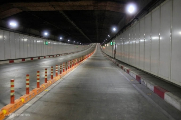 9 Duong Pho Tp Hcm Sau 18h