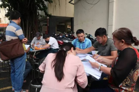 2 Vo Ceo Alibaba Nguyen Thai Luyen Cau Ket Voi Em Chong Rua Tien