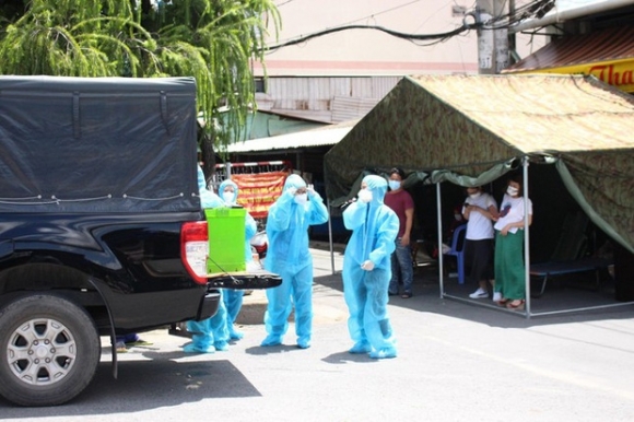 1 Tp Hcm Bao Dong F0 Lang Thang Ngoai Cong Dong