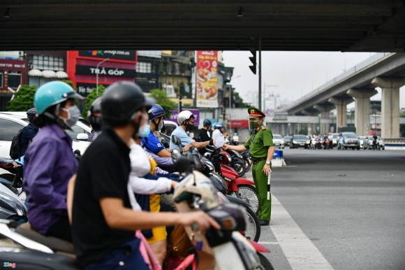 12 Nhieu Chot Kiem Soat Covid 19 O Ha Noi Bi Un U