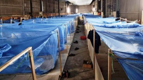 1 Nhieu Doanh Nghiep 3 Tai Cho O Binh Duong Co Hang Tram Cong Nhan Mac Covid 19