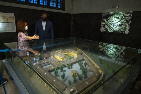 3 Bo Truong Quoc Phong My Tham Nha Tu Hoa Lo