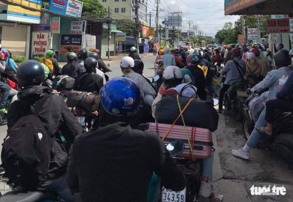 1 Nguoi Dan O Tphcm Co Duoc Tu Ve Que