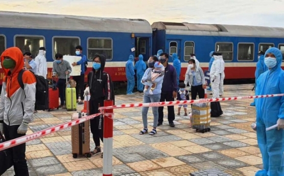 2 Chay Xe May Tu Tphcm Va Binh Duong Ve Que Phat Hien Duong Tinh Covid 19