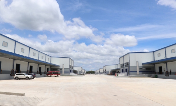 2 Chu Tich Nuoc Binh Duong Can Som Van Hanh Khu Dieu Tri Da Chien 5000 Giuong