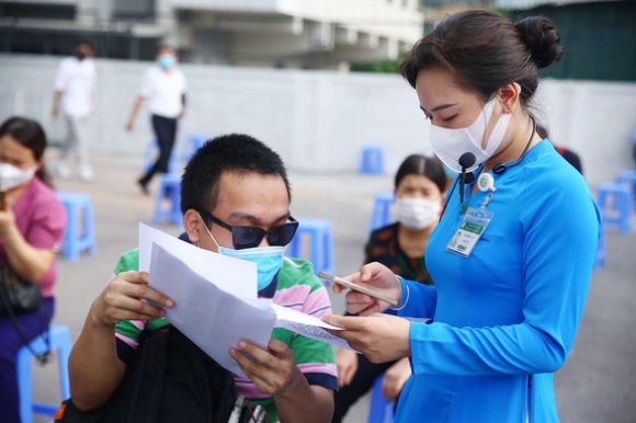 2 Hang Tram Nguoi Lao Dong Khuyet Tat Vui Vi Duoc Tiem Vac Xin Phong Covid 19