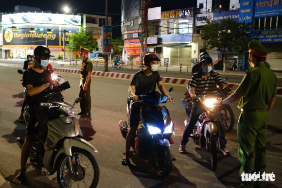 8 Pho Phuong Da Nang Vang Lang Trong Dem Dau Gian Cach