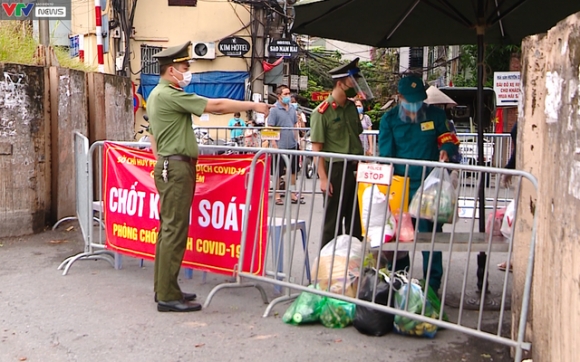 1 Toi 18 Them 4246 Ca Mac Covid 19 Ca Ngay 8620 Ca