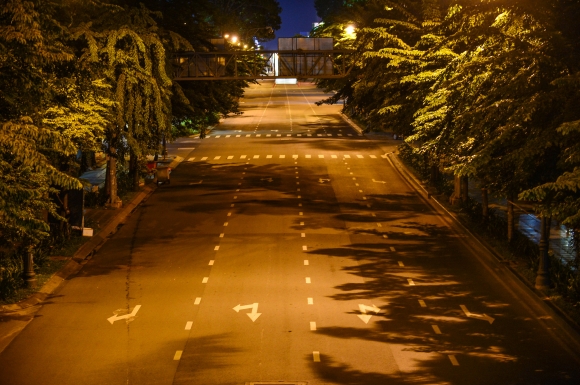 4 Duong Pho Tphcm Khac La Thoi Khoi Bui Ket Xe Va Khi Gian Cach