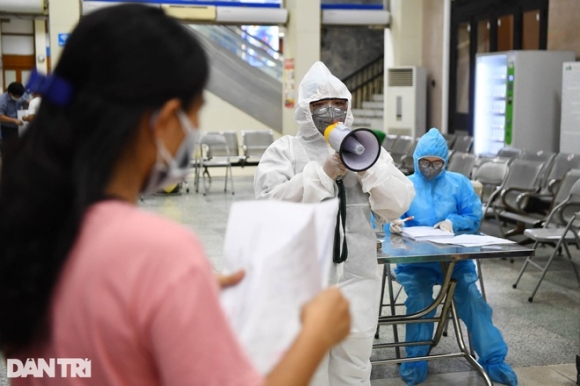 1 Ha Noi Thong Bao Khan Tim Nguoi Lien Quan Cong Ty Thuc Pham Co 20 F0