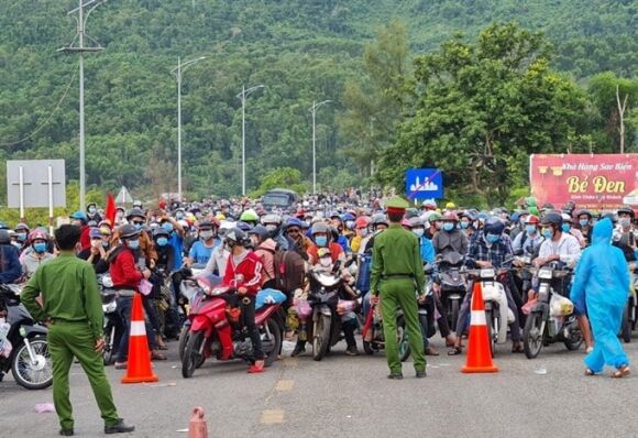 1 Nhieu Tinh Mien Trung Tinh Ho Tro Tien Cho Nguoi Dan O Lai Tp Hcm