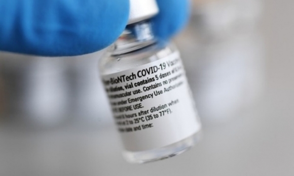 1 Pfizer Va Moderna Co The Tang Gia Vaccine Covid 19 O Chau Au