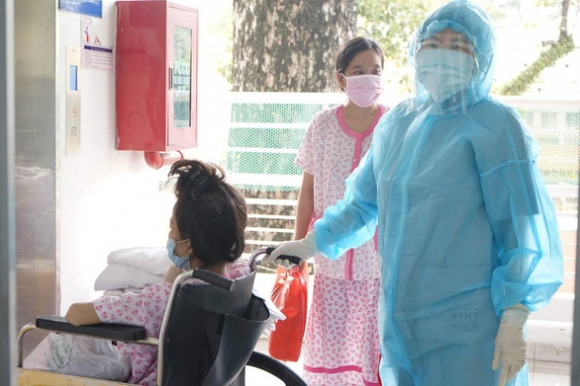 3 O Noi Cham Soc Dieu Tri Cho 120 San Phu Mac Covid 19
