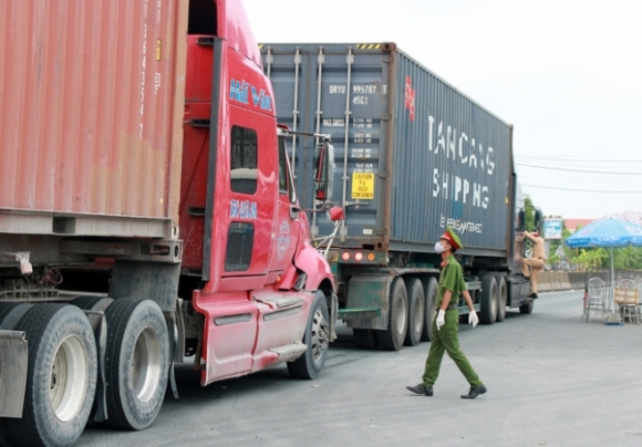 3 Tai Xe Chen Chuc Xet Nghiem Pcr Tai Cua Ngo Hai Phong