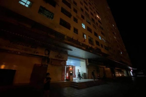 1 Be Gai Roi Tu Tang 12 Chung Cu Nguoi Than Bang Hoang Xem Anh Moi Biet Con Xay Ra Chuyen