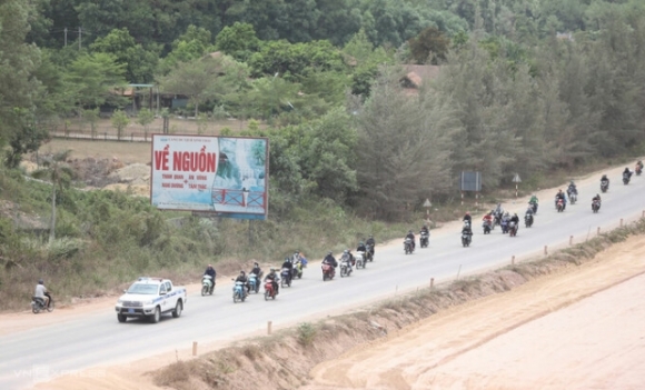 1 Cuoc Hoi Huong 2000 Km