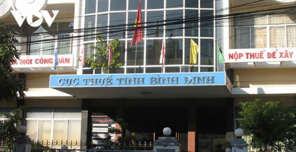 3 Dinh Chi Cong Tac Giam Doc So Du Lich Binh Dinh Choi Golf Khi Tinh Gian Cach Xa Hoi