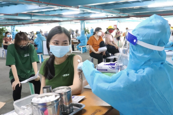 1 Tphcm Hon 15 Trieu Nguoi Duoc Tiem Vac Xin Trong Nua Thang