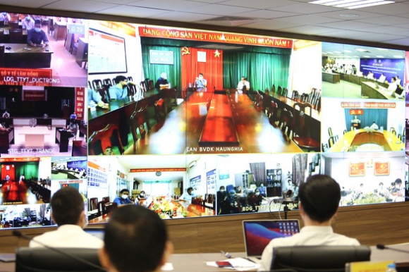 1 Ho Tro Dieu Tri Covid 19 Tu Xa 100 Y Te Tuyen Huyen Duoc Ket Noi Voi Benh Vien Tuyen Tren