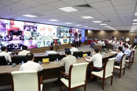 1 Ra Mat He Thong Du Lieu Va Cac Nen Tang Phong Chong Dich Thong Nhat Lien Thong