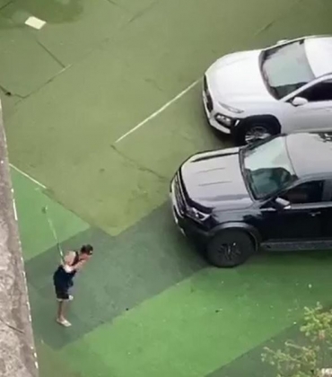 1 Vo Tu Tap Golf O San Chung Cu Ngay Gian Cach Truong Ban Quan Tri Bi Phat 2 Trieu