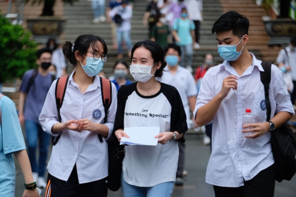 1 Dac Cach Tot Nghiep Thpt 2021 Hon 15000 Thi Sinh