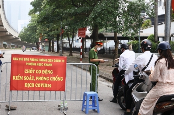 1 Ha Noi Bo Quy Dinh Nguoi Di Duong Phai Co Lich Truc Lich Lam Viec