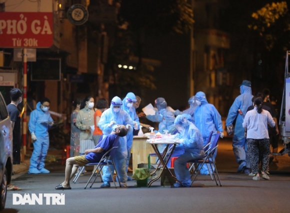 1 Ha Noi Mo Chien Dich Xet Nghiem Dien Rong Cho Khoang 300000 Nguoi