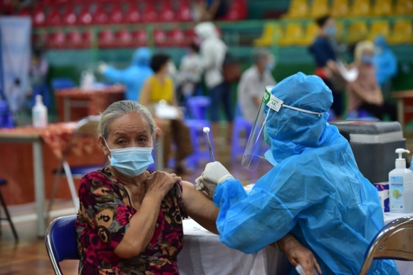 1 Tphcm Thong Tin Chi Tiet So Vac Xin Do Bo Y Te Phan Bo Du Kien 12 8 Se Tiem Het