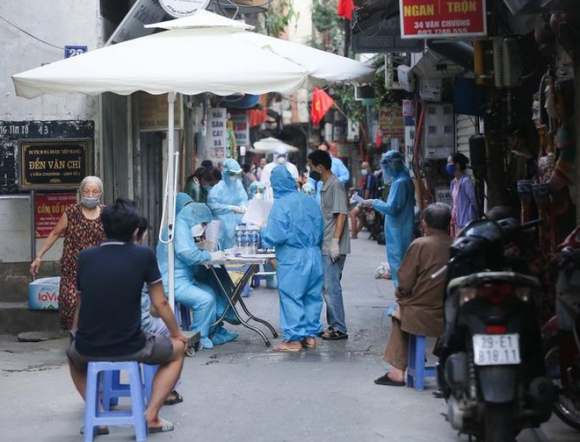 1 Trua 108 Ha Noi Them 42 Ca Covid 19 Co Ca Ban Tom Tai Cho Linh Nam