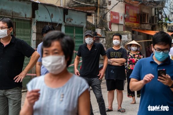 3 Ha Noi Xet Nghiem Ngay Dem De Vet Sach F0 Nhan Vien Y Te Con Luoi Thay Gang Tay