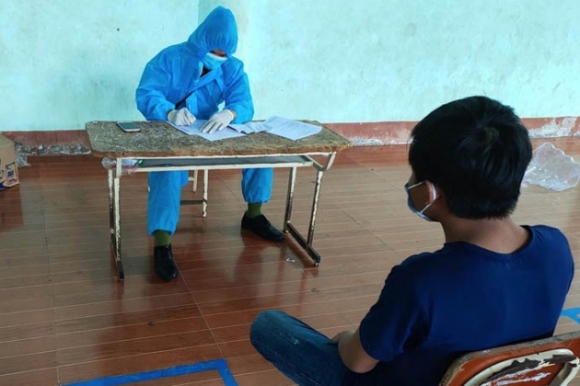 1 Danh Nhau Trong Khu Cach Ly