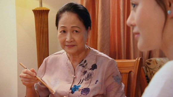 1 Cu Dan Huong Vi Tinh Than Ngoai Doi Giai Nhan Ha Thanh Cuoi Tac Pho Co