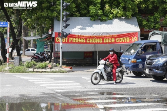3 Ha Noi Nhieu Chot Kiem Soat Covid 19 Dung Cho Co Nguoi Dan Thoai Mai Di Qua