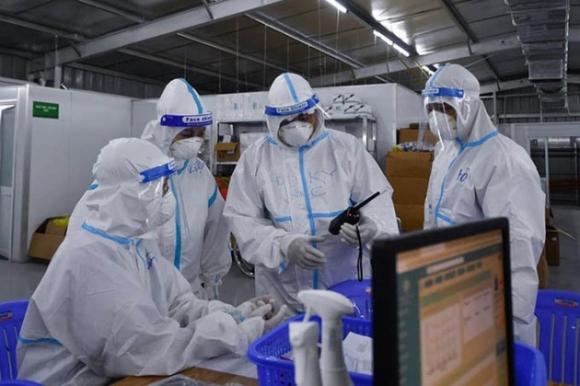 2 Khong Bo Tri Nhan Vien Y Te Co Benh Nen Mang Thai Truc Tiep Dieu Tri Benh Nhan Covid 19