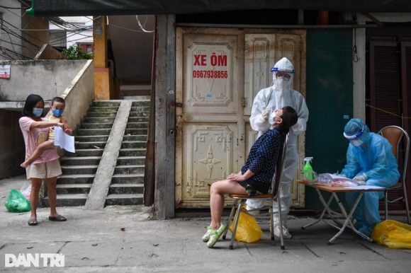 1 Ban Tin Covid 19 Ca Mac Duy Tri O Muc Cao Hon 10000 Benh Nhan Ra Vien