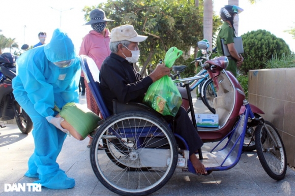 3 Tien Ho Tro Cham Den Tay Nguoi Dan Chu Tich Phu Yen Lien Tuc Don Doc