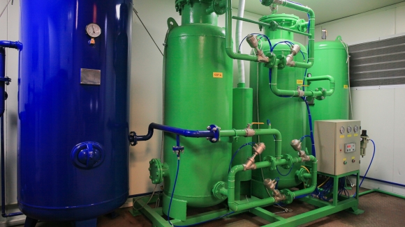 4 Container Tao Oxy Khi Nen Di Dong Made In Viet Nam Dieu Tri Covid 19