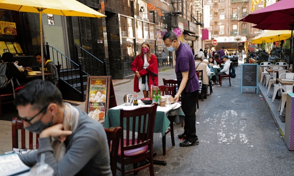 1 Chien Thuat Moi Cua Chau Au Doi Pho Voi Dich Benh