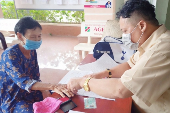 1 Hang Nghin Lao Dong Kho Khan O Phu Quoc Vui Mung Khi Nhan Tien Ho Tro